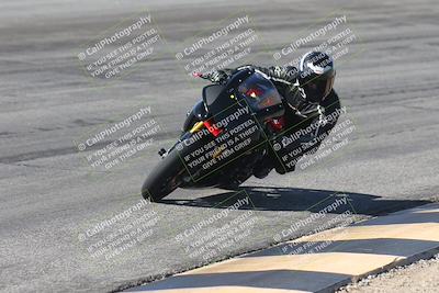 media/Oct-13-2025-Moto Forza (Mon) [[a66d839500]]/3-B Group/Session 2 (Bowl)/